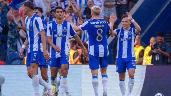 πορτο βιτόρια γκιμαραες προγνωστικα στοιχημα αποδοσεις 11-08-2025