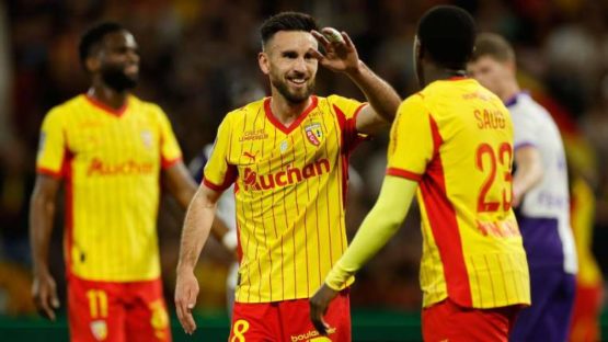 τσαρλυ προγνωστικα στοιχηματος 24-04-2026